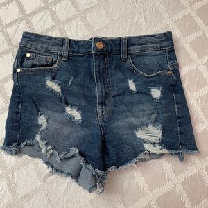 Kendall + Kylie Jean shorts Sz 29